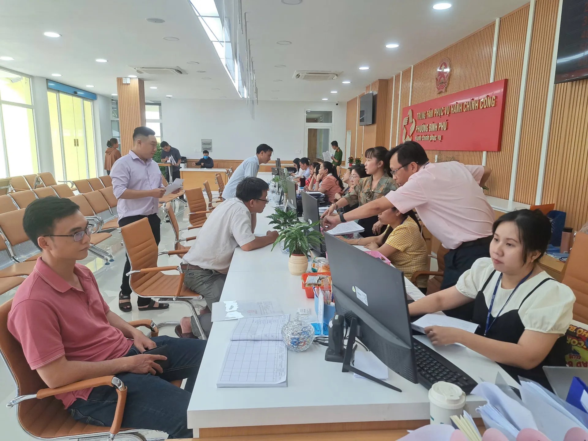 Chính quyền 2 cấp tại TP.HCM: Vận hành thông suốt nhưng vẫn còn thách thức