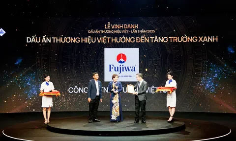 Lễ vinh danh Thương hiệu Việt 2025: Fujiwa Việt Nam ghi dấu ấn “Tăng trưởng Xanh”