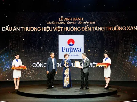 Lễ vinh danh Thương hiệu Việt 2025: Fujiwa Việt Nam ghi dấu ấn “Tăng trưởng Xanh”