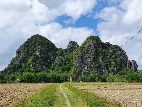 Huyền bí ngôi chùa cổ mang tên Thiên Tạo nằm trong hang động vô cùng độc đáo ở Nghệ An